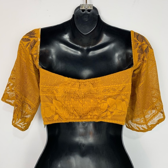 NWT SMYM Lace Front Tie Crop Top in Gold - Picture 2 of 2